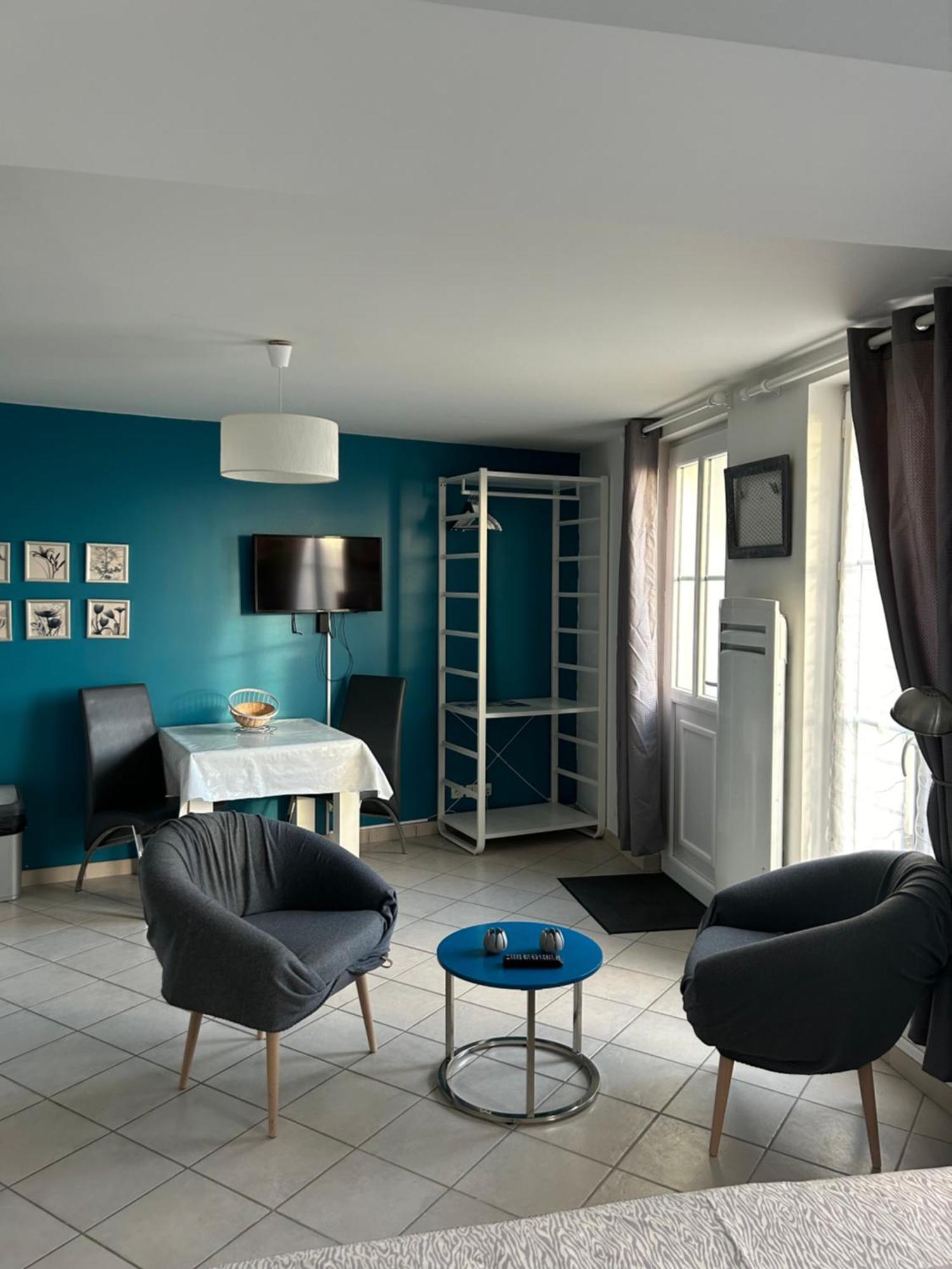 Le Clos Saint Martin ล็อง ภายนอก รูปภาพ