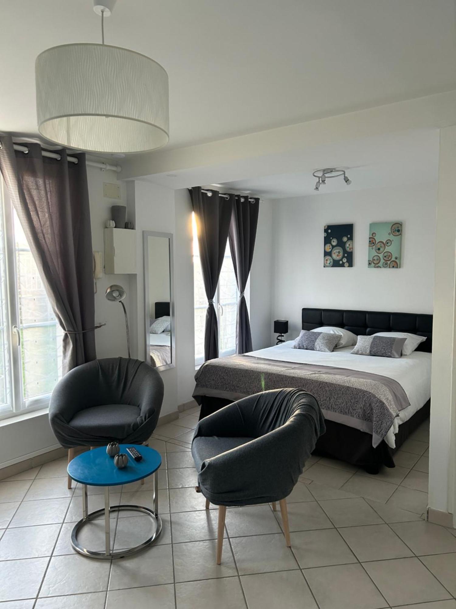 Le Clos Saint Martin ล็อง ภายนอก รูปภาพ