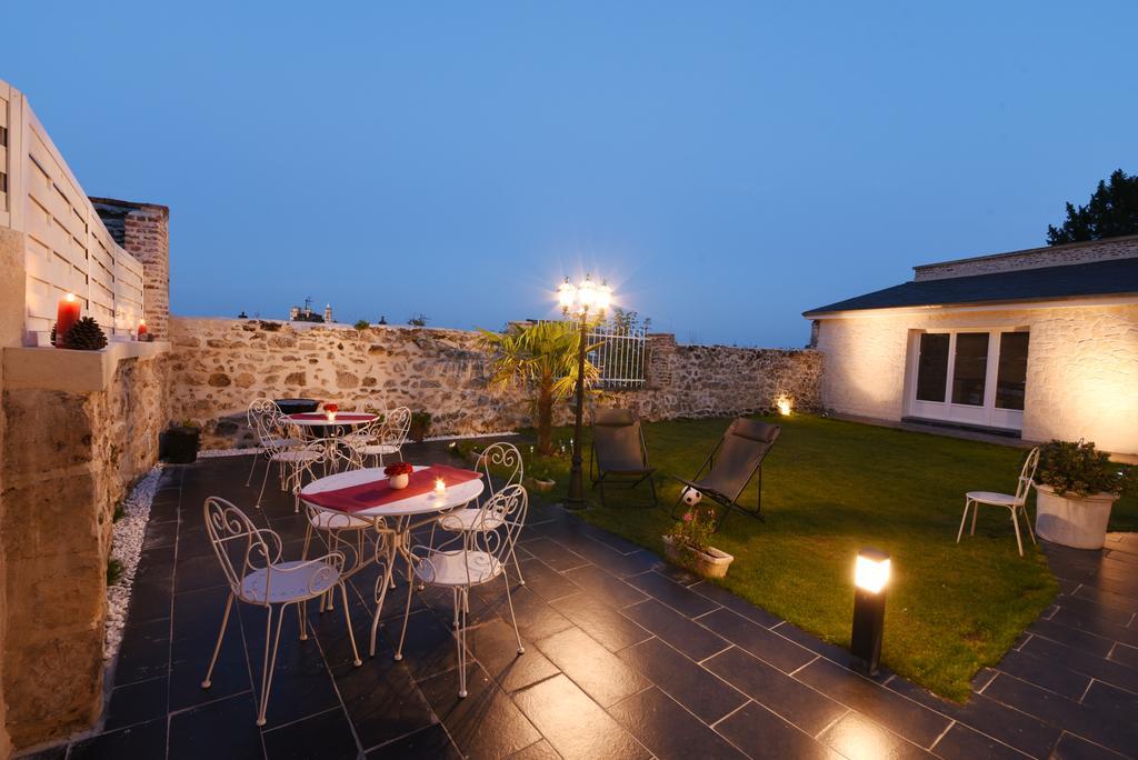 Le Clos Saint Martin ล็อง ภายนอก รูปภาพ